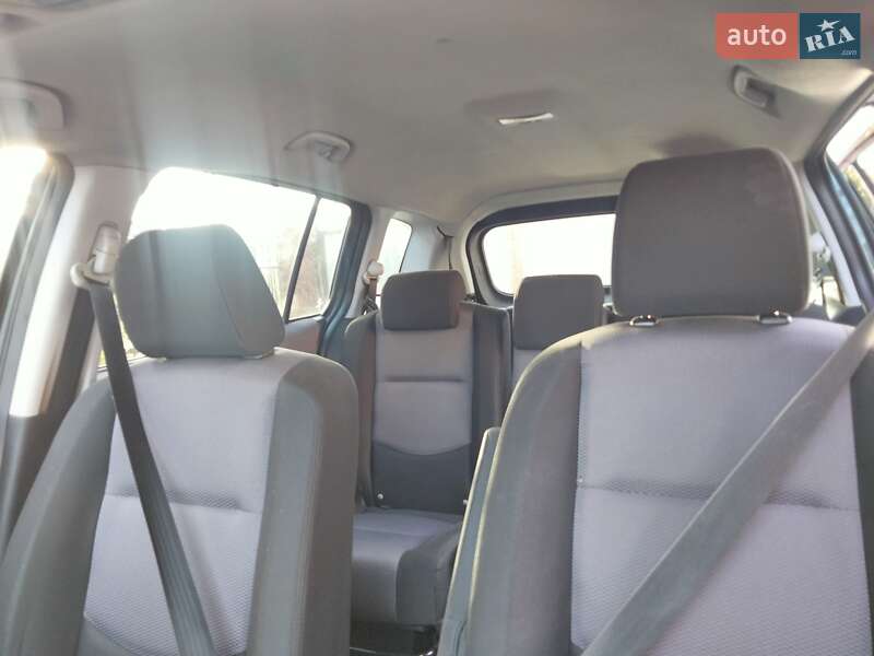 Мінівен Mazda 5 2005 в Львові