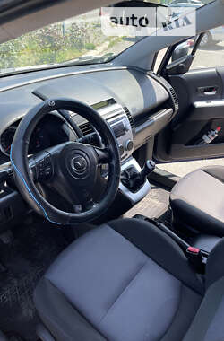 Минивэн Mazda 5 2006 в 