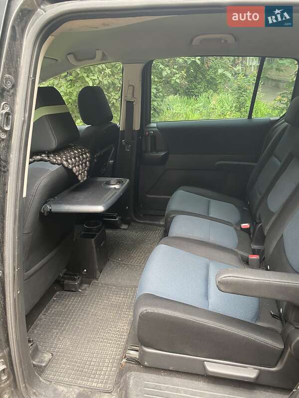 Минивэн Mazda 5 2008 в Киеве