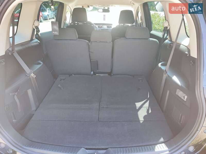 Мінівен Mazda 5 2011 в Житомирі