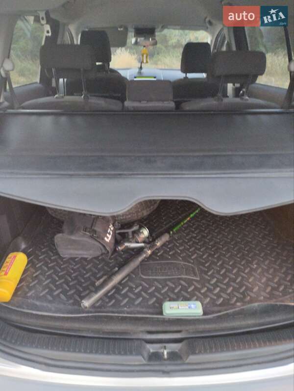 Минивэн Mazda 5 2005 в Вознесенске