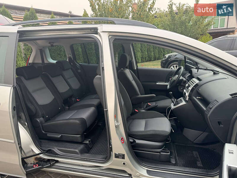 Минивэн Mazda 5 2006 в Узине