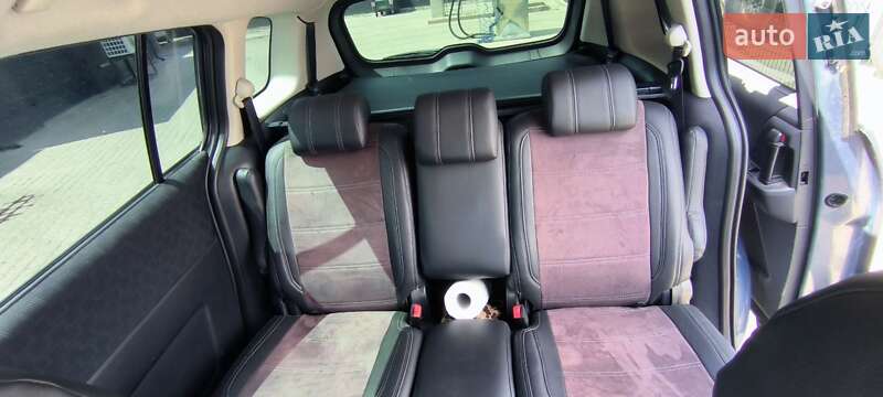 Мінівен Mazda 5 2009 в Стрию