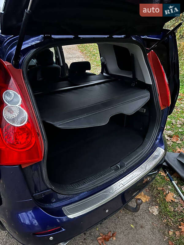 Минивэн Mazda 5 2006 в Николаеве