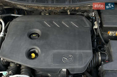 Минивэн Mazda 5 2011 в 