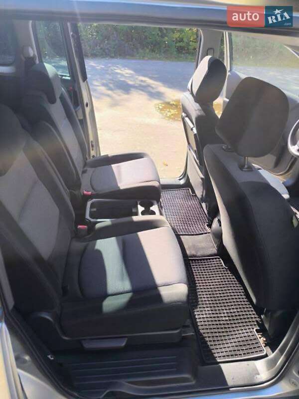 Мінівен Mazda 5 2006 в Немирові