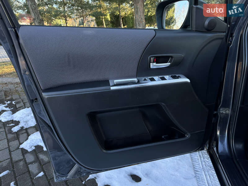 Минивэн Mazda 5 2007 в Дрогобыче