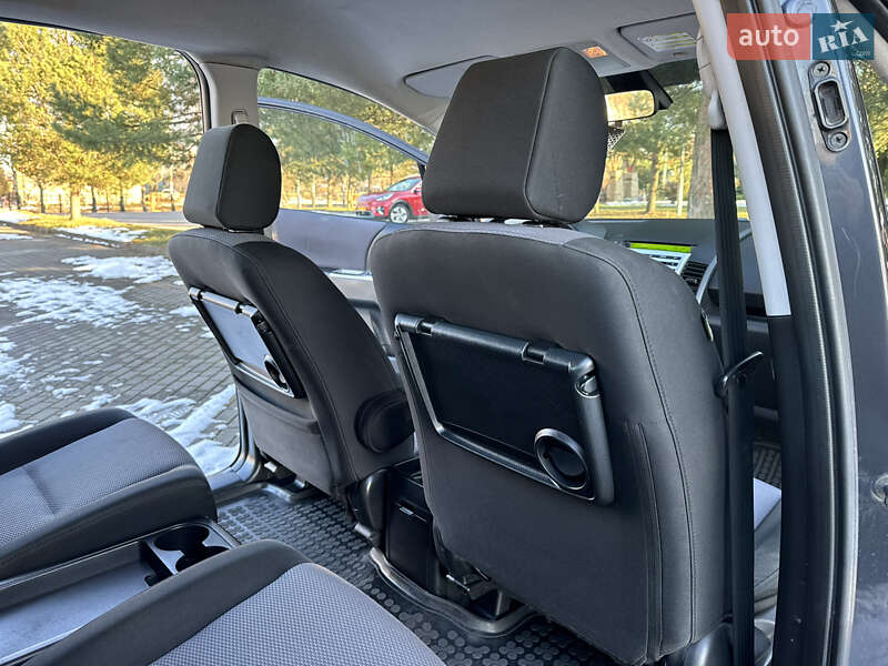 Минивэн Mazda 5 2007 в Дрогобыче