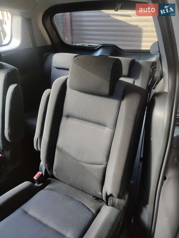 Минивэн Mazda 5 2006 в Киеве