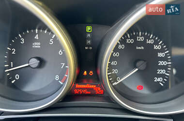 Минивэн Mazda 5 2012 в 