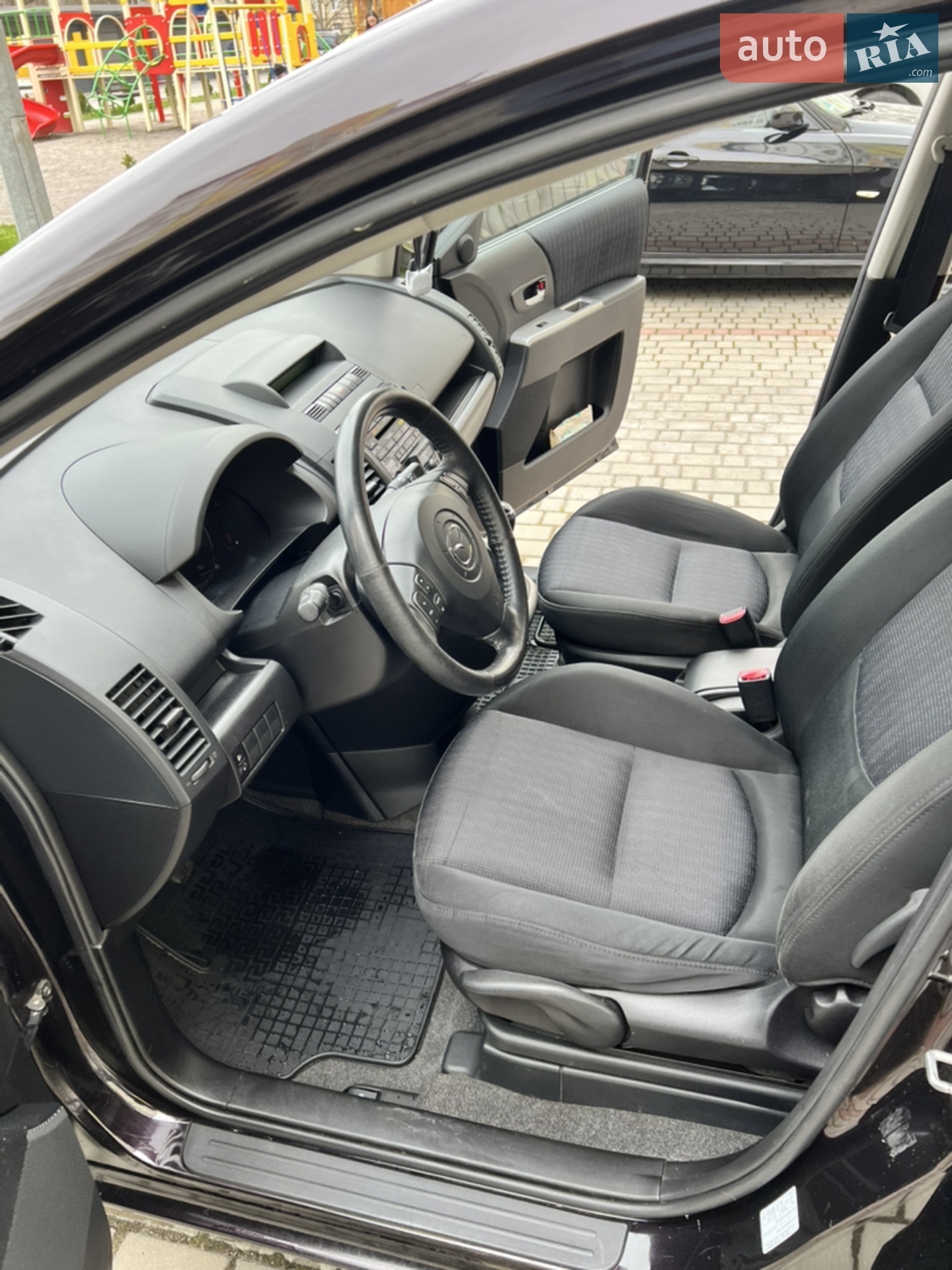 2010 Mazda 5 - мініатюра 15