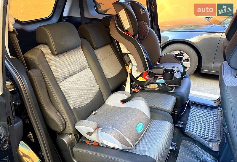 Мінівен Mazda 5 2006 в Одесі фото 9 Мінівен Mazda 5 2006 в Одесі