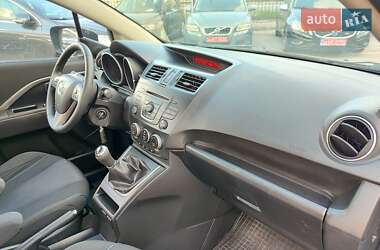 Мінівен Mazda 5 2011 в 