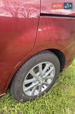 Мінівен Mazda 5 2010 в 