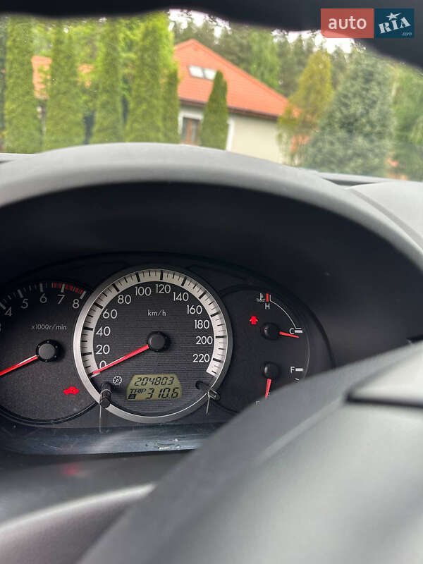 Мінівен Mazda 5 2005 в Володимирі