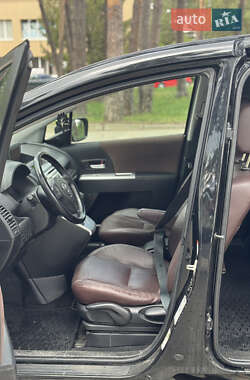 Мінівен Mazda 5 2006 в 