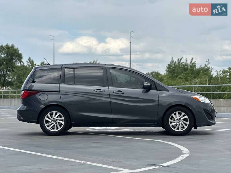 Мінівен Mazda 5 2013 в Києві