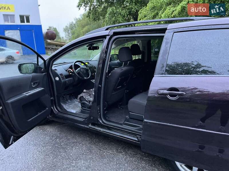 Минивэн Mazda 5 2009 в Звягеле