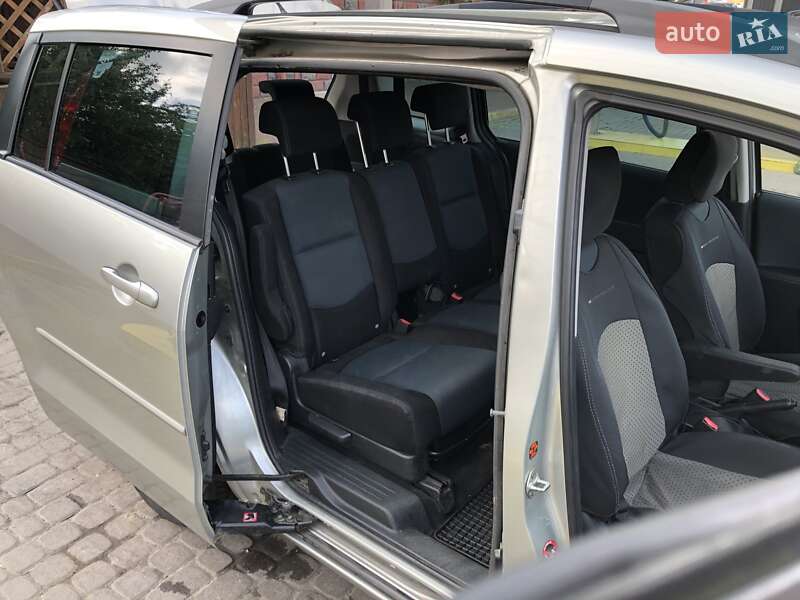 Мінівен Mazda 5 2007 в Рівному