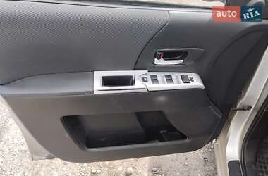 Минивэн Mazda 5 2006 в 