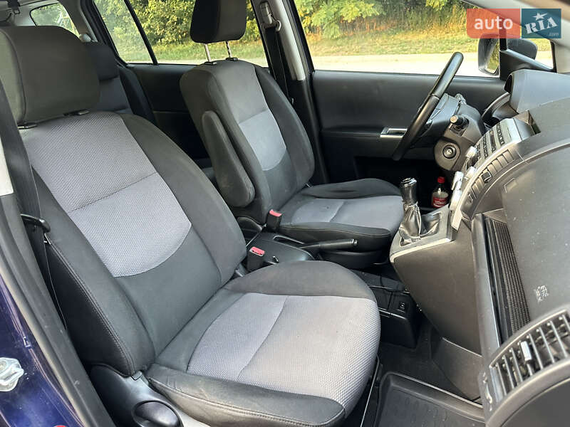 Минивэн Mazda 5 2006 в Запорожье