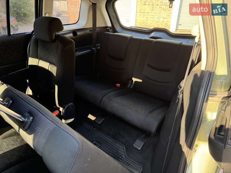 Мінівен Mazda 5 2009 в Чернігові