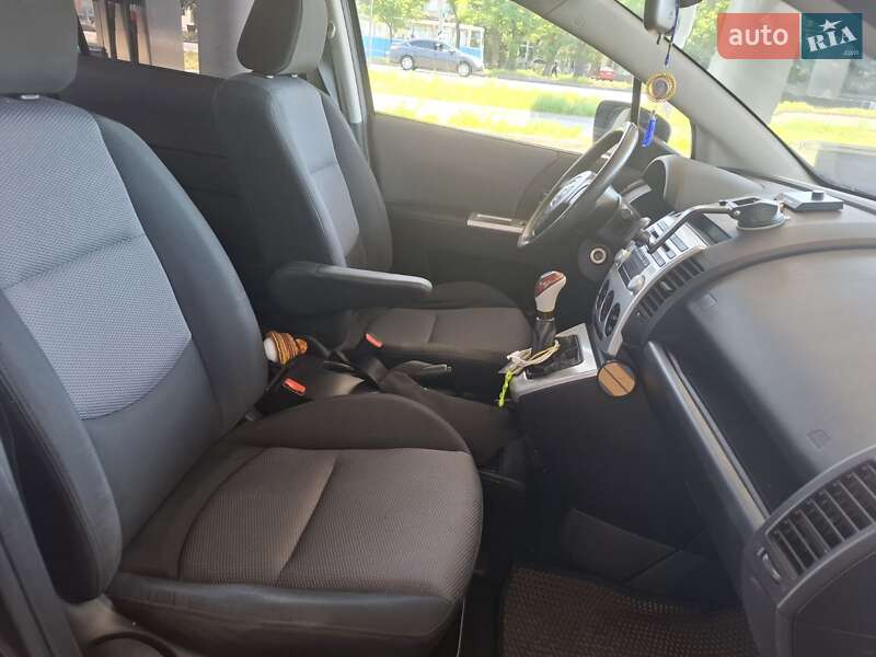 Минивэн Mazda 5 2006 в Николаеве