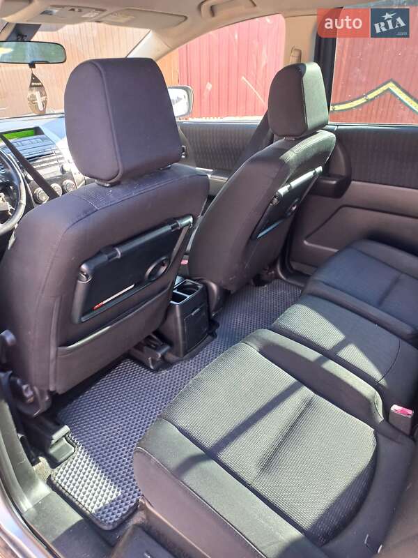 Минивэн Mazda 5 2010 в Черновцах