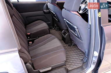 Минивэн Mazda 5 2012 в 