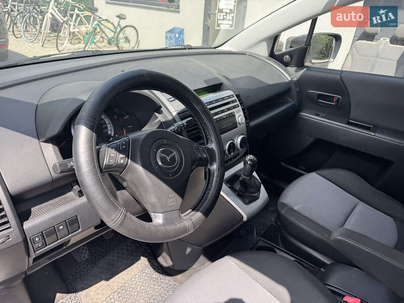 Минивэн Mazda 5 2005 в Староконстантинове