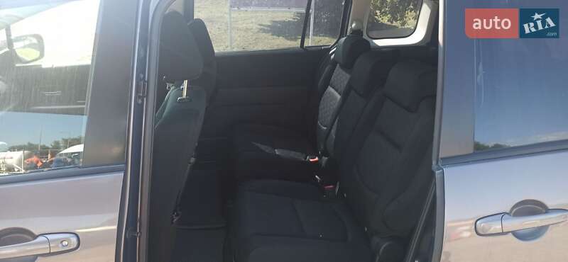 Минивэн Mazda 5 2007 в Киеве