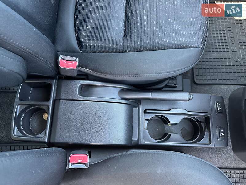 Мінівен Mazda 5 2010 в Стрию фото 30 Мінівен Mazda 5 2010 в Стрию