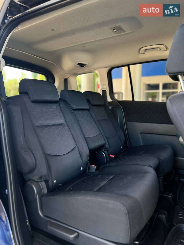 Минивэн Mazda 5 2009 в Николаеве