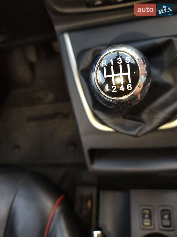 Минивэн Mazda 5 2010 в Киеве