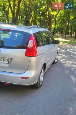 Минивэн Mazda 5 2006 в 