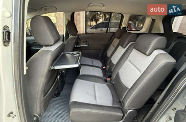 Минивэн Mazda 5 2005 в 