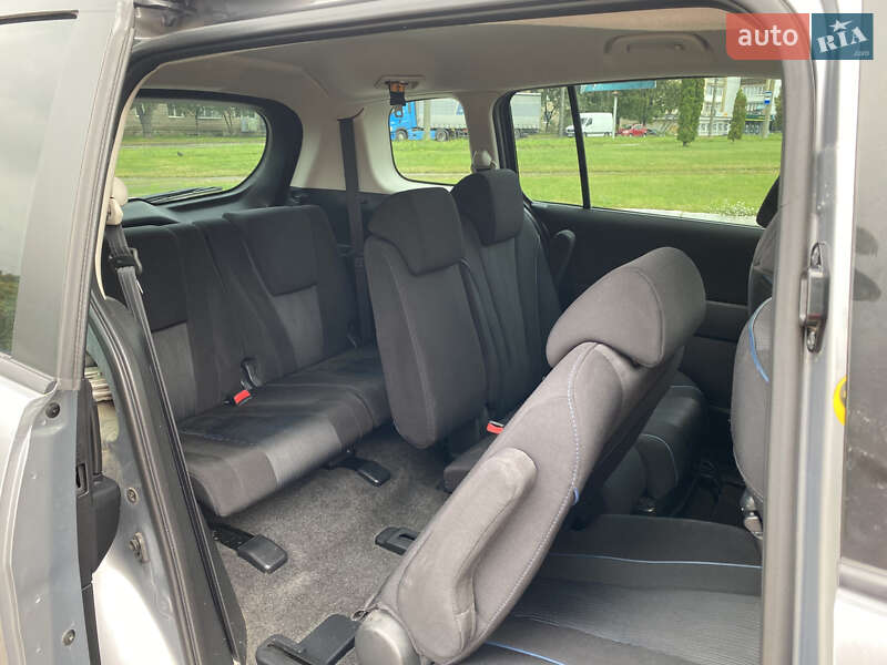 Мінівен Mazda 5 2011 в Рівному