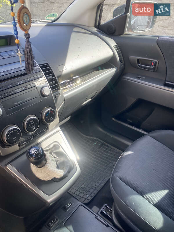 Минивэн Mazda 5 2007 в Киеве
