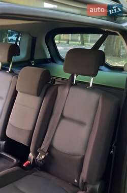 Минивэн Mazda 5 2006 в 