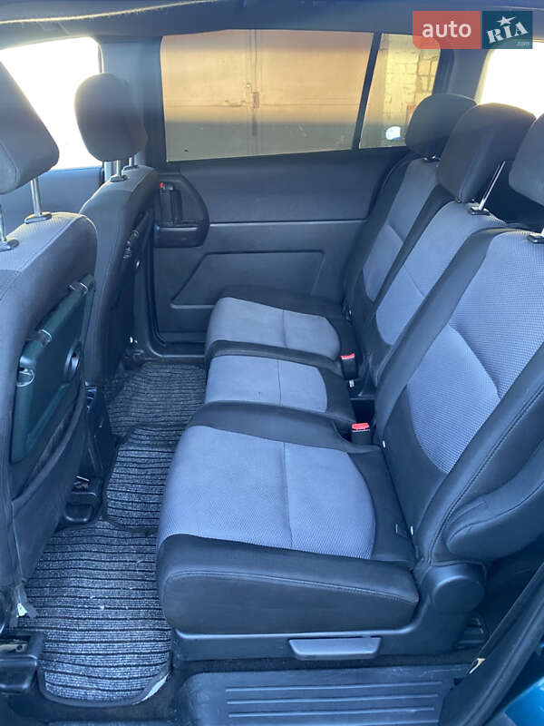 Минивэн Mazda 5 2006 в Овруче