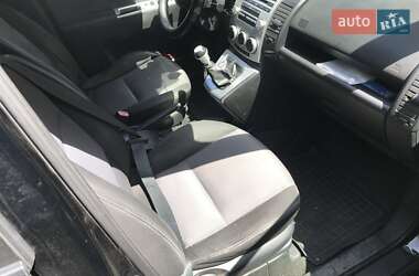 Минивэн Mazda 5 2006 в 