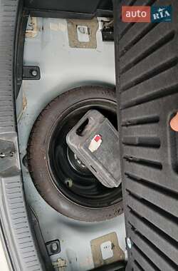 Минивэн Mazda 5 2008 в 