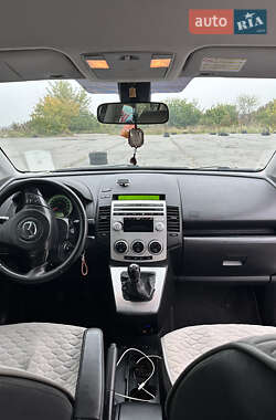 Минивэн Mazda 5 2006 в 
