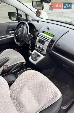 Минивэн Mazda 5 2006 в 