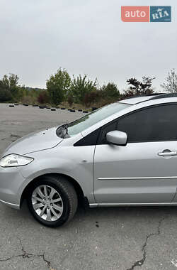 Минивэн Mazda 5 2006 в 