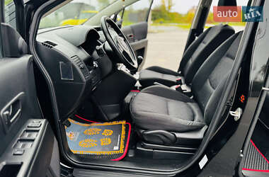 Минивэн Mazda 5 2009 в 