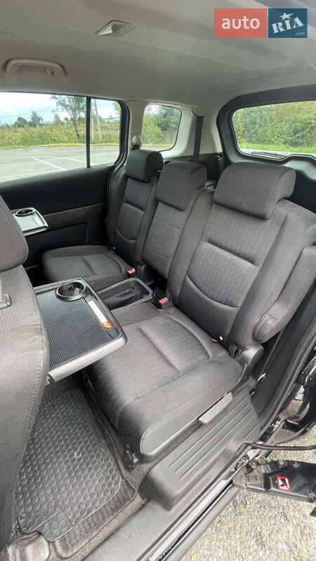 Минивэн Mazda 5 2009 в Черновцах