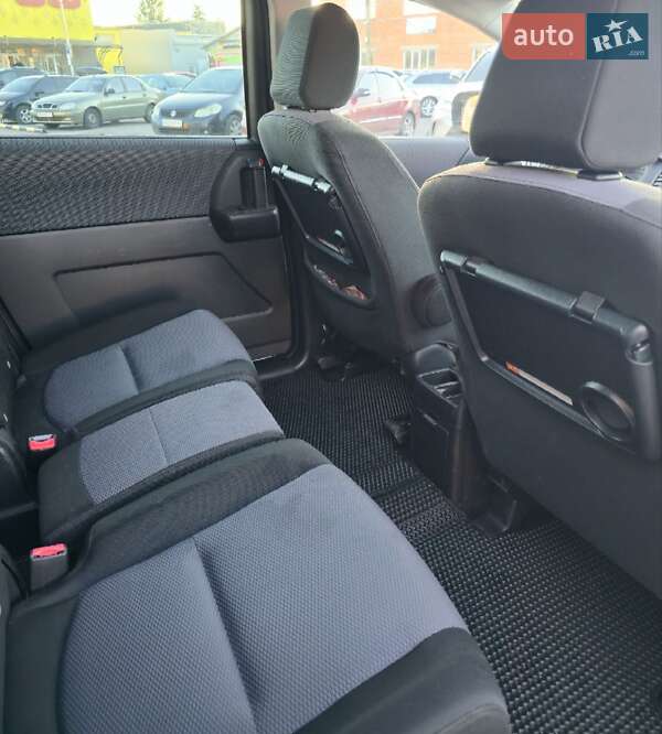 Минивэн Mazda 5 2006 в Виннице