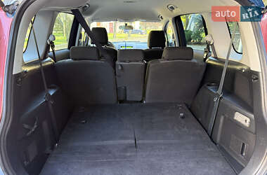 Минивэн Mazda 5 2005 в  фото 21 Минивэн Mazda 5 2005 в