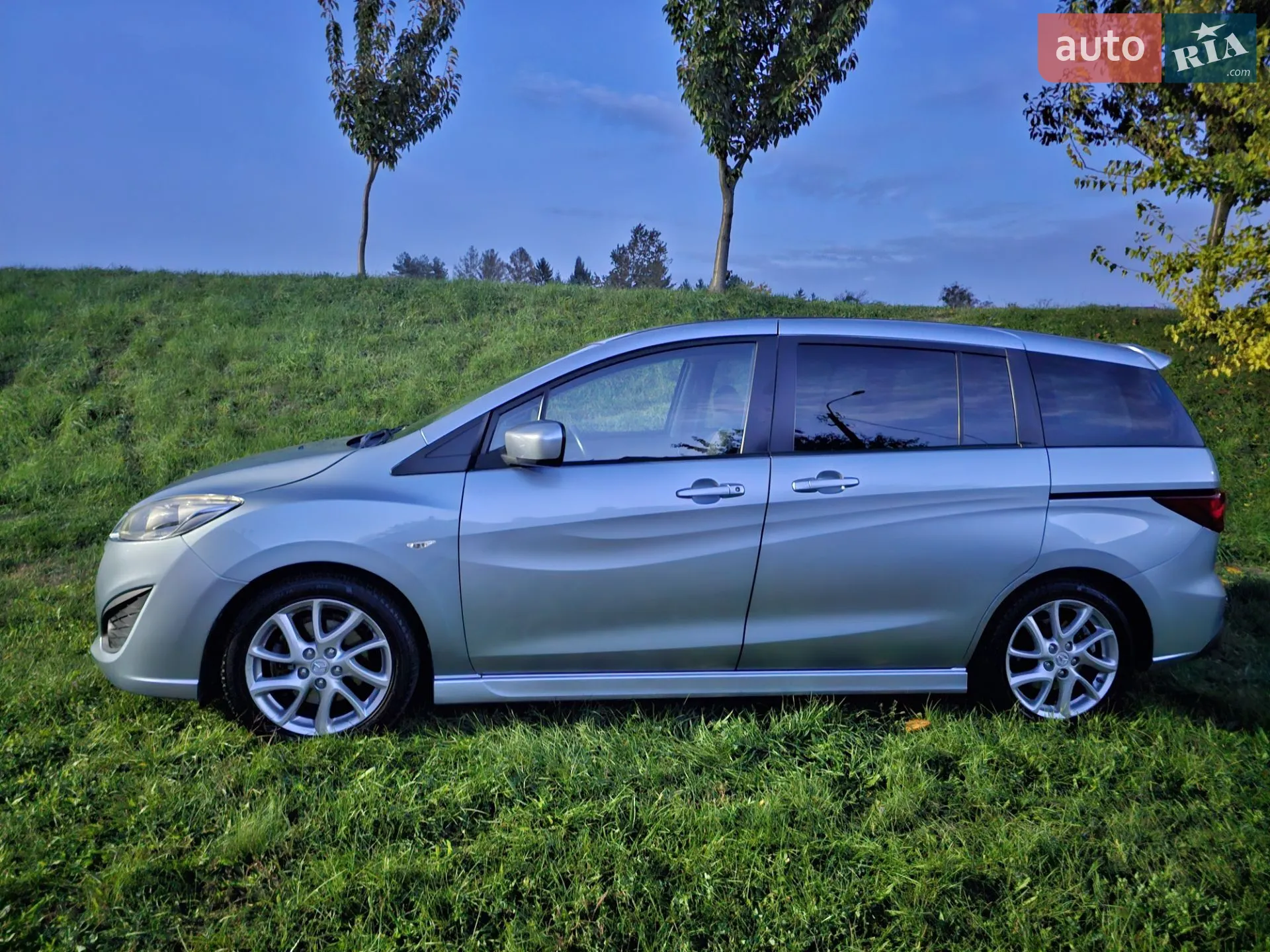 2010 Mazda 5 - мініатюра 18